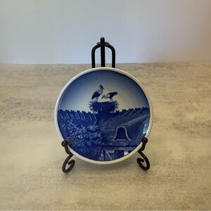 Royal Copenhagen Plaquette No. 49, Storkerede 2010 small plate or butter pat|